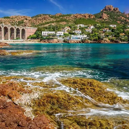 Apartmán Les Flots Bleus Face A La Au Pied Du Massif De L'esterel *